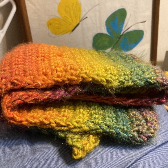 Hand crochet wool rainbow scarf - Picture 4 of 6